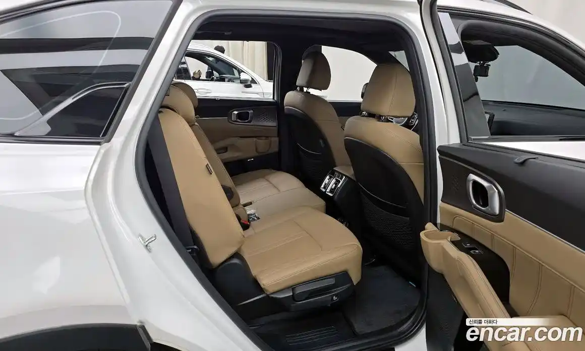 Kia Sorento 2024 1.6 Автомат в Москве № 16875, фото 12