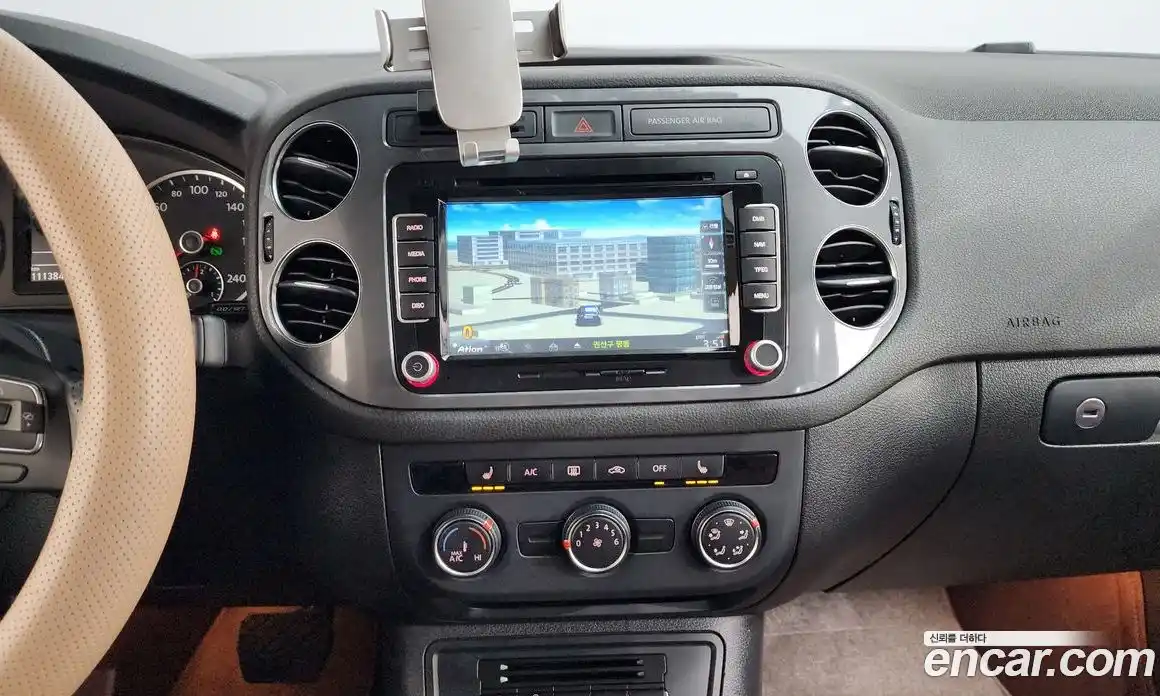 Volkswagen Tiguan 2016 2.0 Автомат в Москве № 168960, фото 13