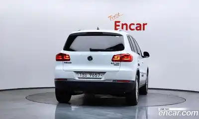 Volkswagen Tiguan 2016 2.0 Автомат в Москве № 168960, миниатюра 8