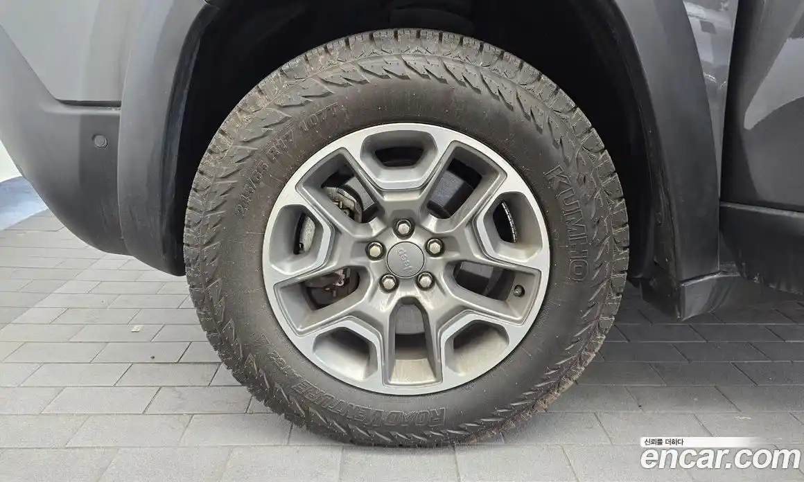 Jeep Cherokee 2020 3.2 Автомат в Москве № 169553, фото 16