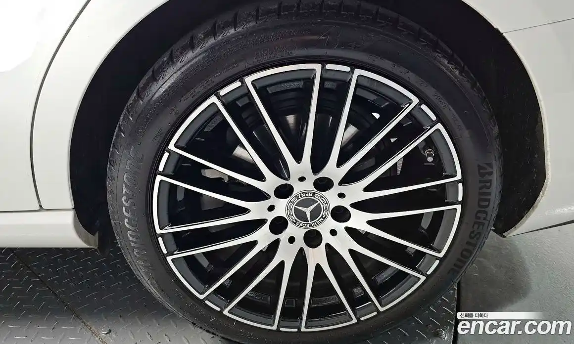 Mercedes-Benz C-Class 2024 2.0 Автомат в Москве № 176526, фото 15