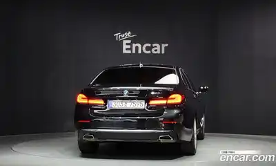 BMW 5-Series 2023 2.0 Автомат в Москве № 188768, миниатюра 2