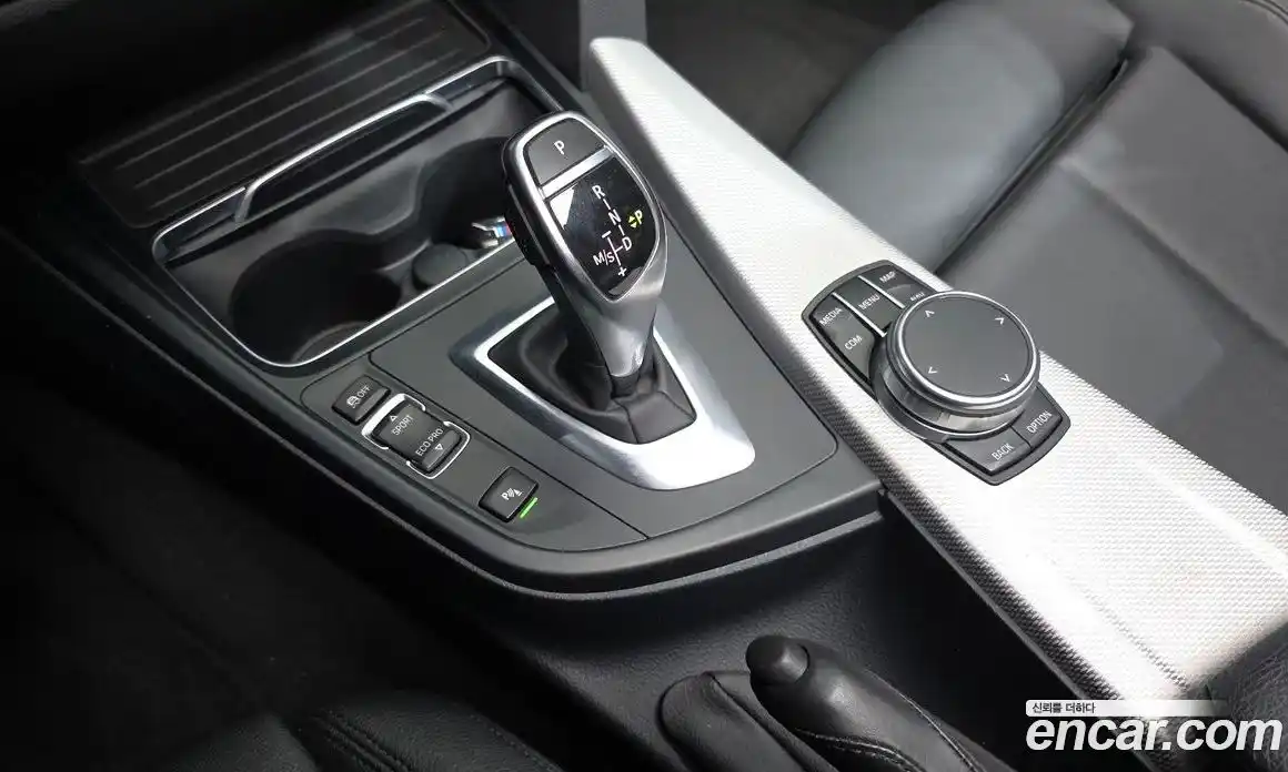 BMW 3-Series 2018 2.0 Автомат в Москве № 192039, фото 14