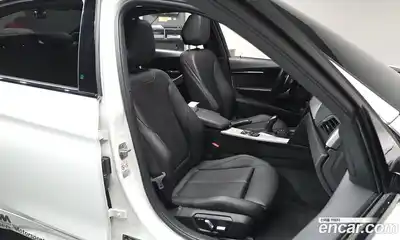 BMW 3-Series 2018 2.0 Автомат в Москве № 192039, миниатюра 5