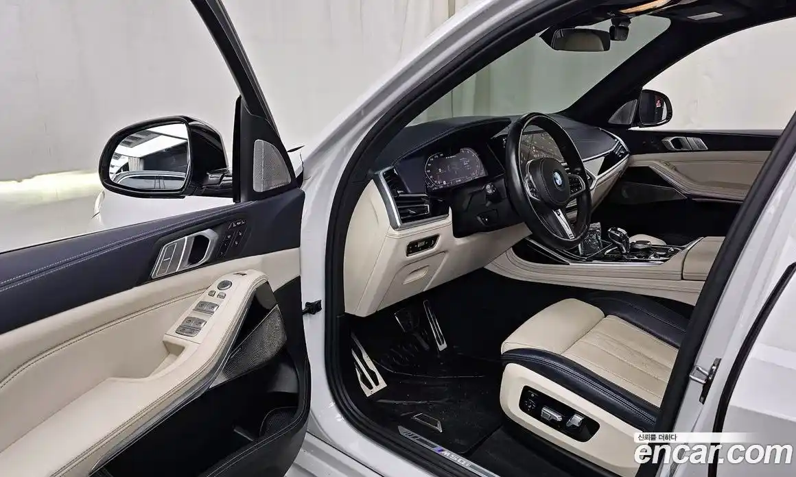 BMW X7 2021 4.4 Автомат в Москве № 192388, фото 10