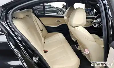 BMW 3-Series 2022 2.0 Автомат в Москве № 192513, миниатюра 9