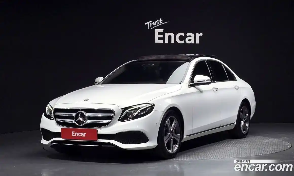 Mercedes-Benz E-Class 2017 2.0 Автомат в Москве № 194189, фото 17