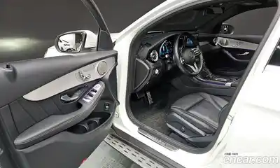 Mercedes-Benz GLC-Class 2020 1.9 Автомат в Москве № 194289, миниатюра 3