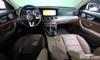 Mercedes-Benz E-Class 2020 2.0 Автомат в Москве № 194570, миниатюра 12