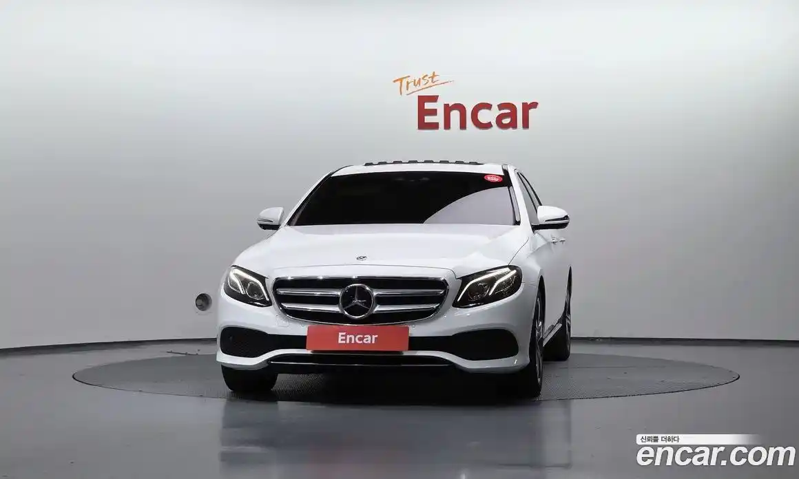 Mercedes-Benz E-Class 2020 2.0 Автомат в Москве № 194570, фото 4