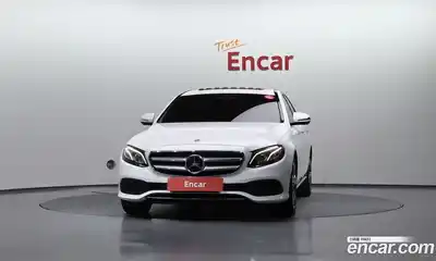 Mercedes-Benz E-Class 2020 2.0 Автомат в Москве № 194570, миниатюра 4