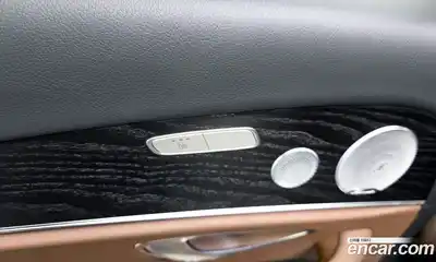 Mercedes-Benz E-Class 2020 2.0 Автомат в Москве № 194570, миниатюра 9