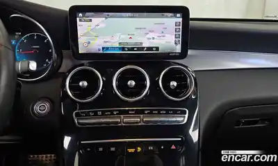 Mercedes-Benz GLC-Class 2021 1.9 Автомат в Москве № 195159, миниатюра 2