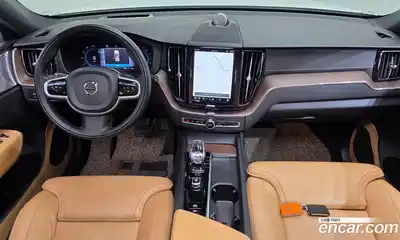 Volvo XC60 2022 2.0 Автомат в Москве № 197010, миниатюра 2