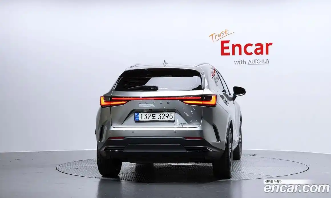 Lexus NX 2024 2.5 Автомат в Москве № 198795, фото 15