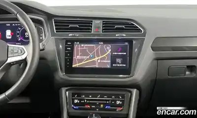 Volkswagen Tiguan 2023 2.0 Автомат в Москве № 199087, миниатюра 8