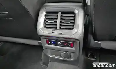 Volkswagen Tiguan 2023 2.0 Автомат в Москве № 199087, миниатюра 10