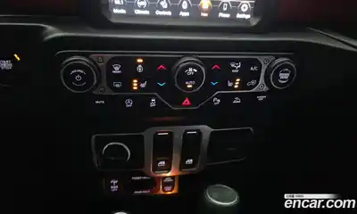 Jeep Wrangler 2023 2.0 Автомат в Москве № 199395, миниатюра 5