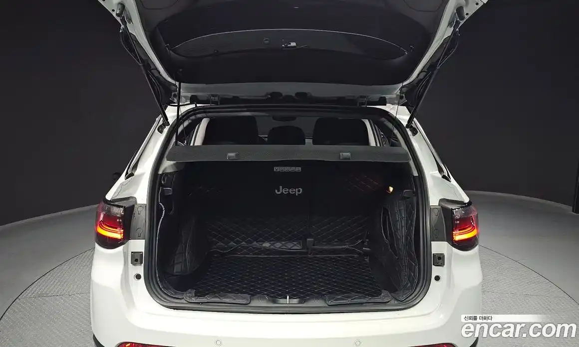 Jeep Compass 2022 2.4 Автомат в Москве № 199412, фото 18