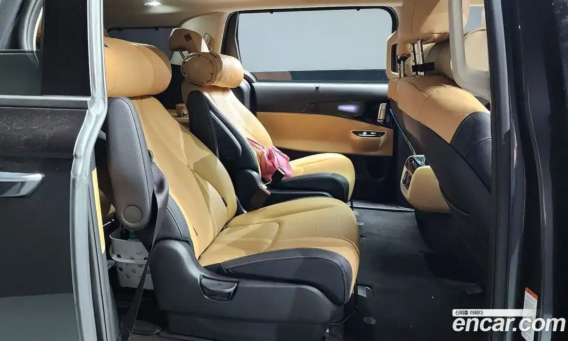 Kia Canival 2023 3.5 Автомат в Москве № 20340, фото 20