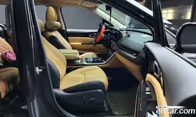 Kia Canival 2023 3.5 Автомат в Москве № 20340, миниатюра 9