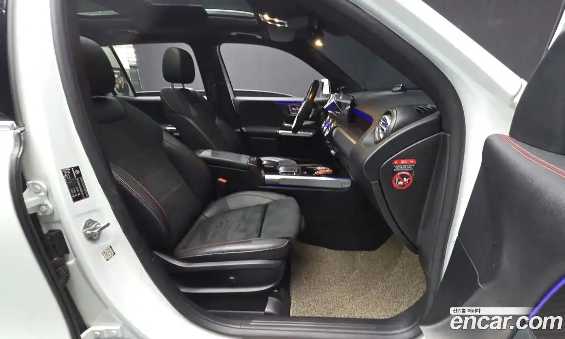 Mercedes-Benz GLB-Class 2021 2.0 Автомат в Москве № 207701, фото 3