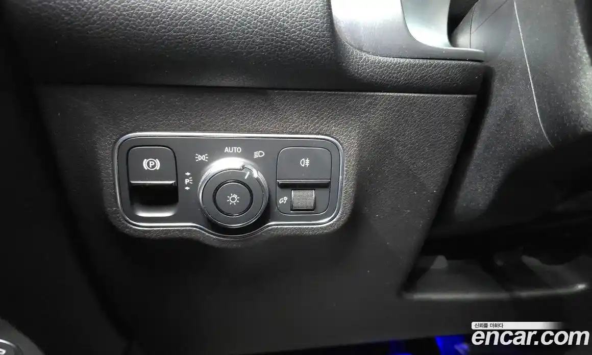 Mercedes-Benz GLB-Class 2021 2.0 Автомат в Москве № 207701, фото 9