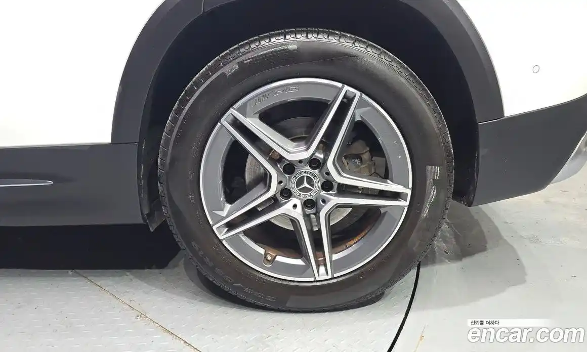 Mercedes-Benz GLB-Class 2021 2.0 Автомат в Москве № 207701, фото 10