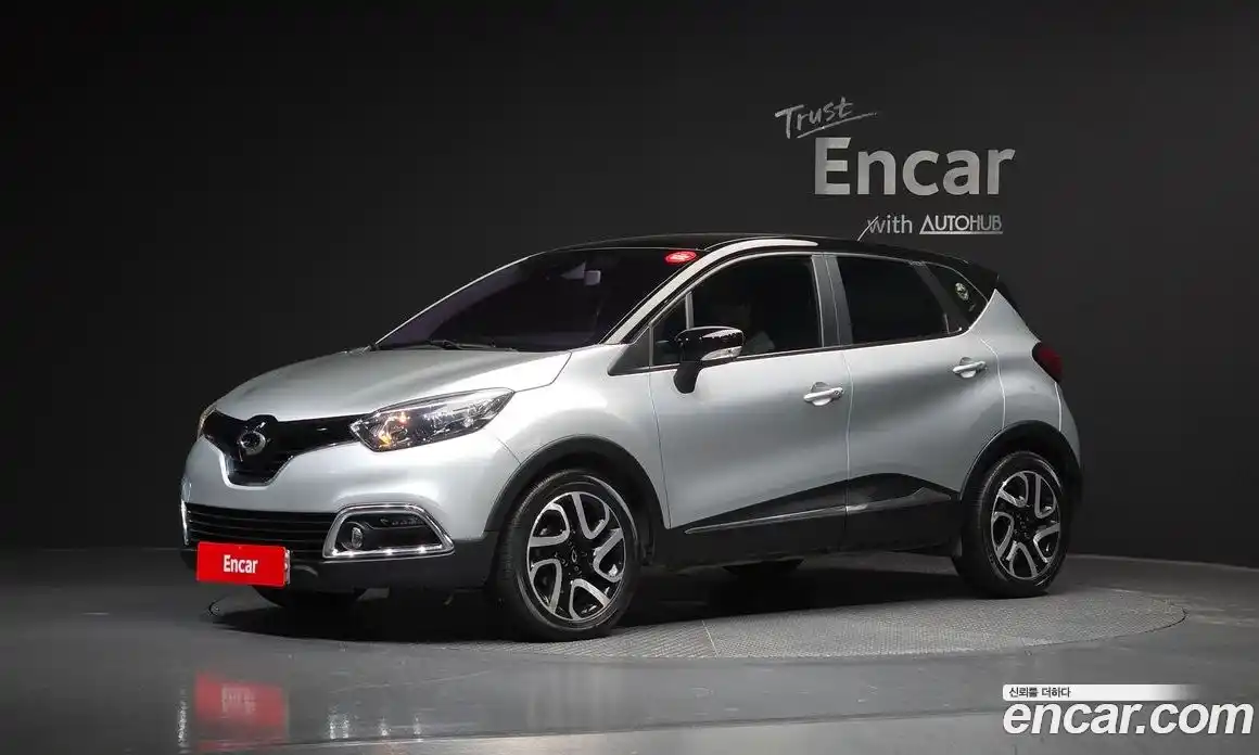 Renault QM3 2014 1.5 Автомат в Москве № 208687, фото 16