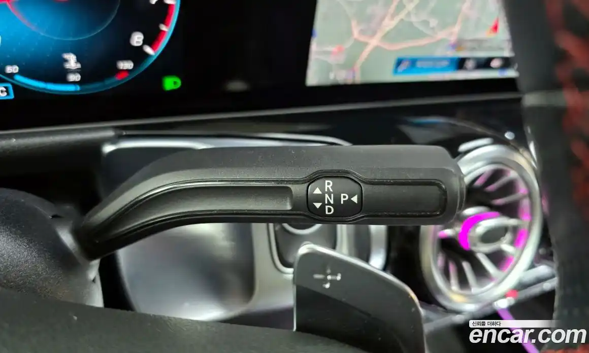 Mercedes-Benz GLB-Class 2020 2.0 Автомат в Москве № 211920, фото 11