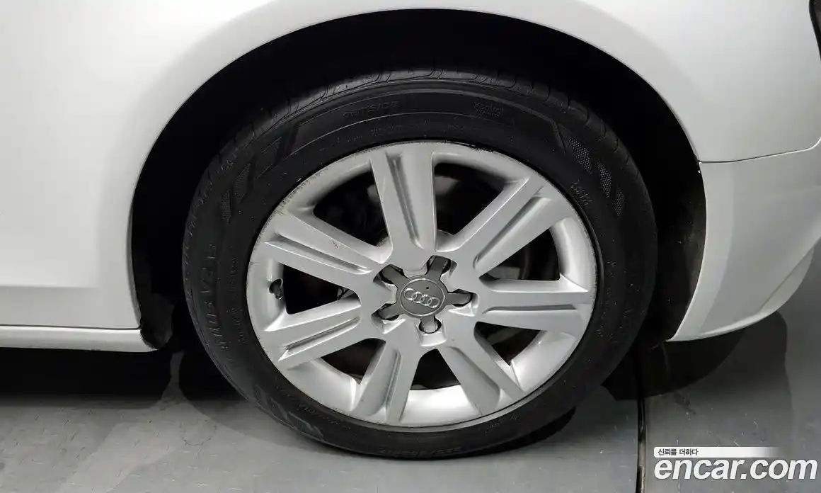 Audi A4 2010 2.0 Автомат в Москве № 212537, фото 20