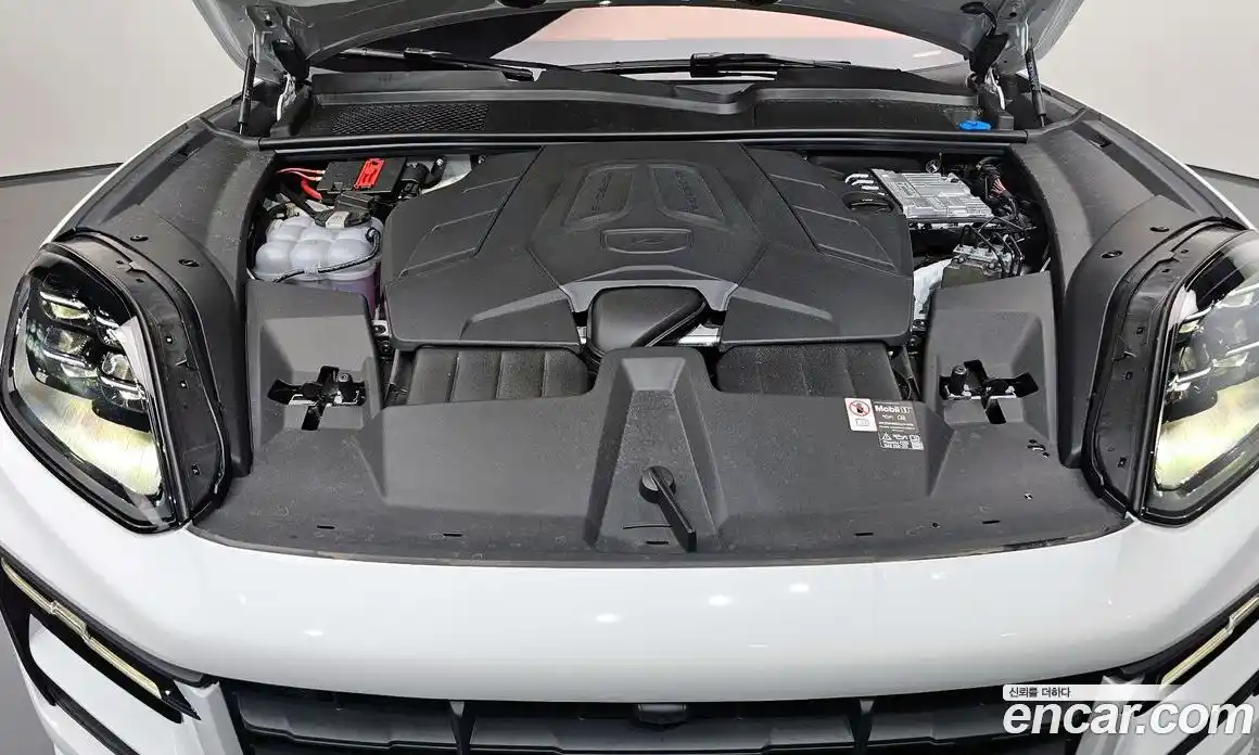 Porsche Cayenne 2025 3.0 Автомат в Москве № 212947, фото 13