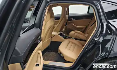 Porsche Panamera 2018 3.0 Автомат в Москве № 213164, миниатюра 6