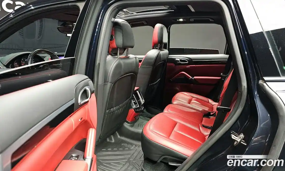 Porsche Cayenne 2016 3.0 Автомат в Москве № 213281, фото 9