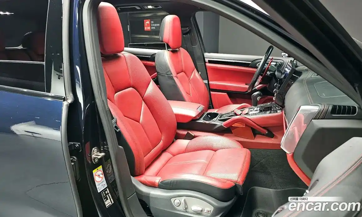 Porsche Cayenne 2016 3.0 Автомат в Москве № 213281, фото 10