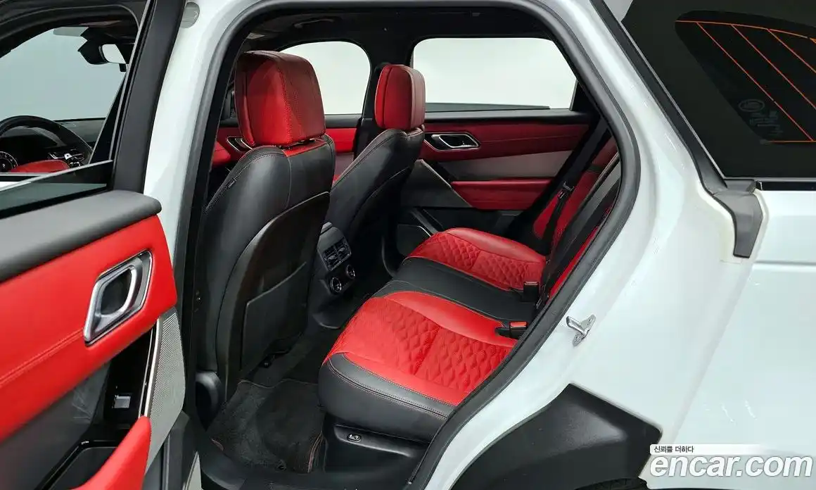 Land Rover Range-Rover Velar 2019 5.0 Автомат в Москве № 213526, фото 19