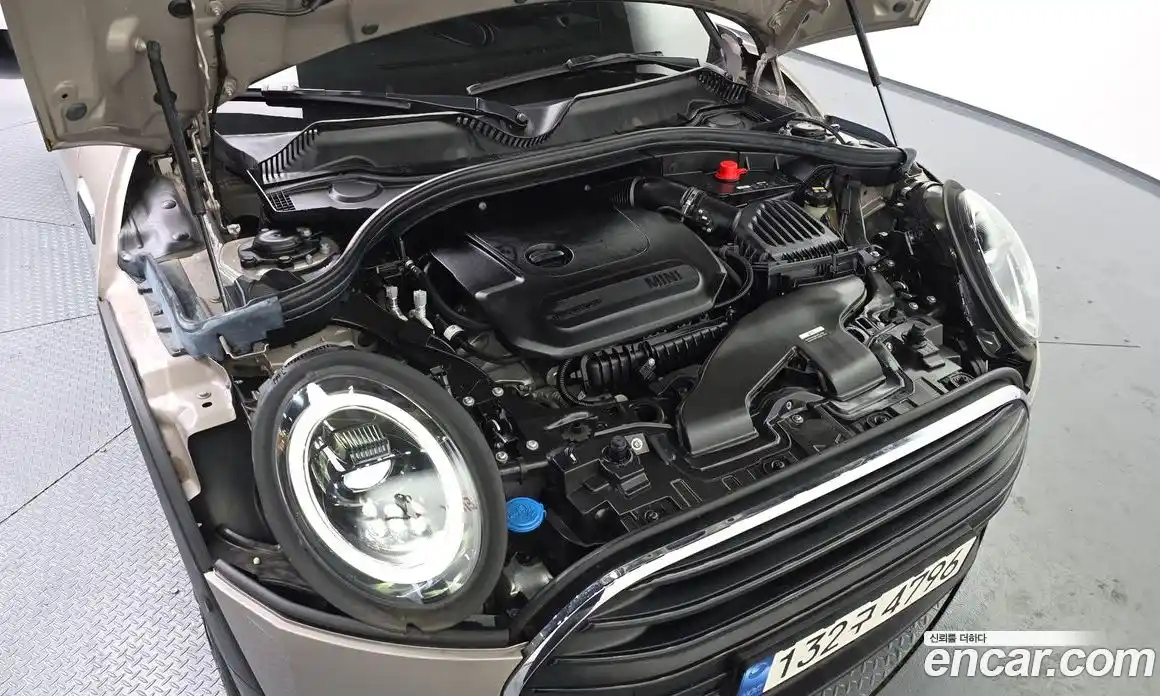 Mini Clubman 2022 1.5 Автомат в Москве № 214288, фото 18