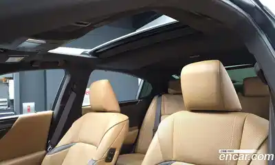 Lexus ES 2021 2.5 Автомат в Москве № 214660, миниатюра 4