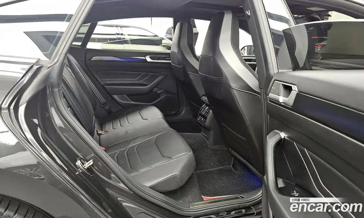 Volkswagen Arteon 2022 2.0 Автомат в Москве № 214911, фото 1