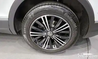 Volkswagen Tiguan, 2022