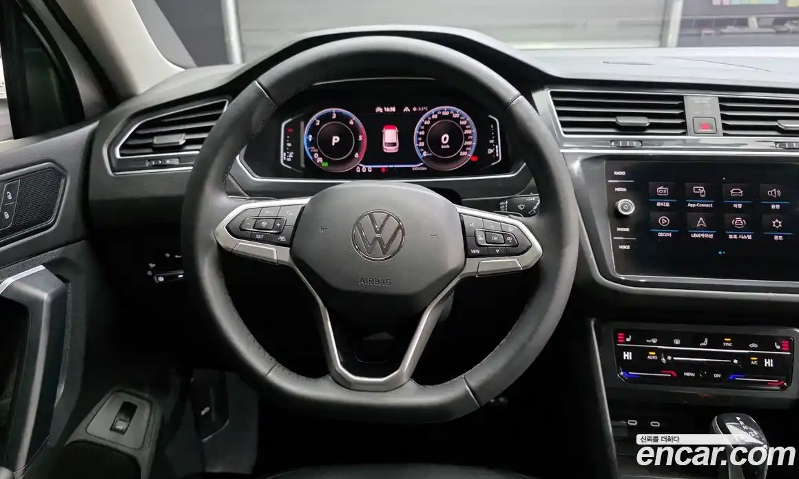 Volkswagen Tiguan 2022 2.0 Автомат в Москве № 214959, фото 11