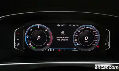 Volkswagen Tiguan 2022 2.0 Автомат в Москве № 214959, миниатюра 3