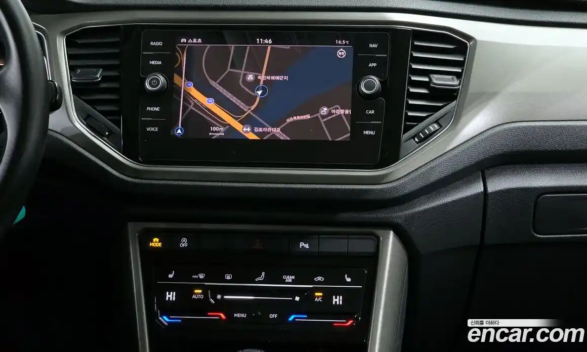 Volkswagen T-Roc 2021 2.0 Автомат в Москве № 215061, фото 18