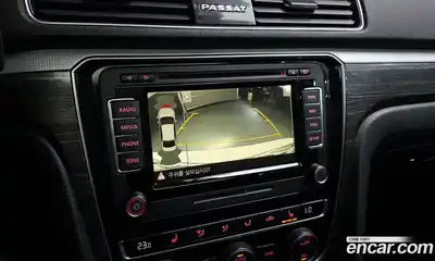 Volkswagen Passat 2018 2.0 Автомат в Москве № 215209, миниатюра 12