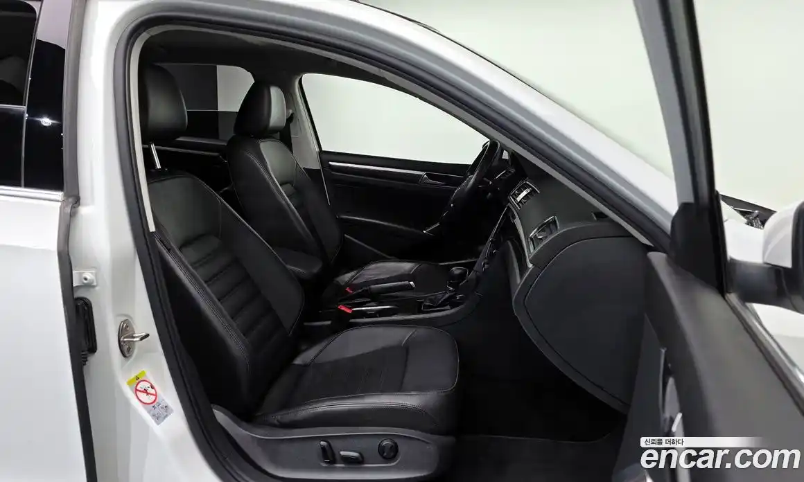 Volkswagen Passat 2018 2.0 Автомат в Москве № 215209, фото 18