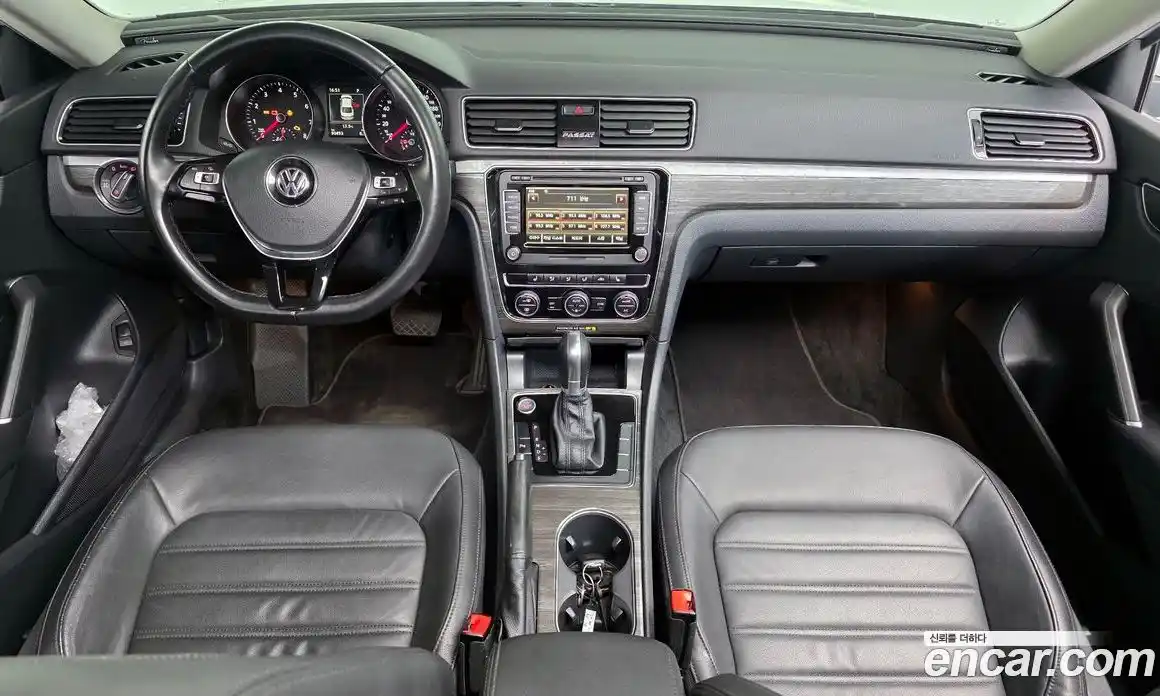 Volkswagen Passat 2018 2.0 Автомат в Москве № 215209, фото 3