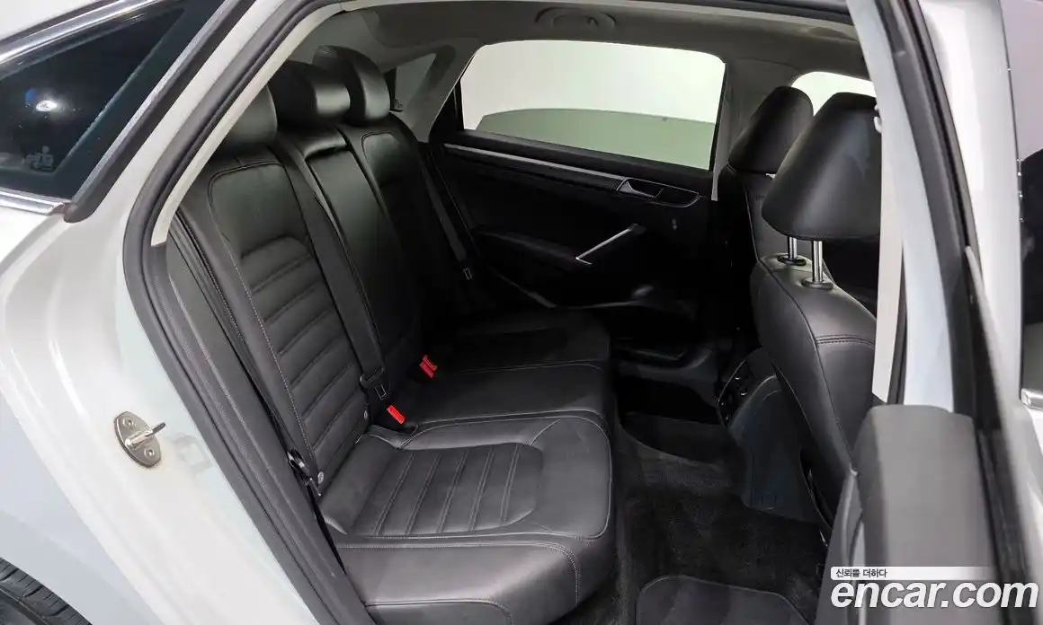 Volkswagen Passat 2018 2.0 Автомат в Москве № 215209, фото 6