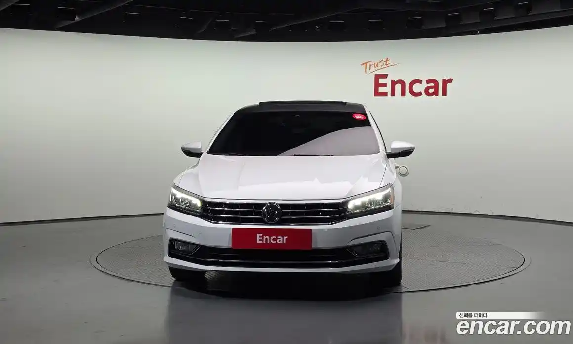 Volkswagen Passat 2018 2.0 Автомат в Москве № 215209, фото 7