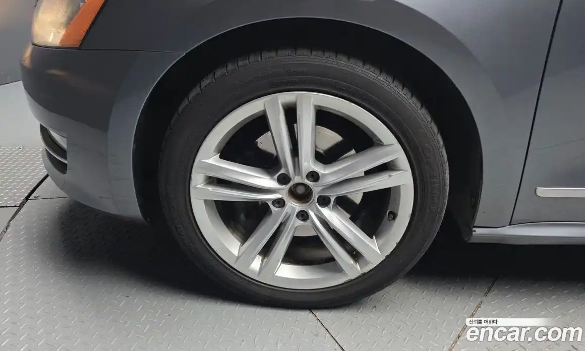 Volkswagen Passat 2015 2.0 Автомат в Москве № 215346, фото 17