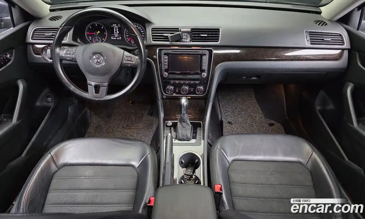 Volkswagen Passat 2015 2.0 Автомат в Москве № 215346, фото 20